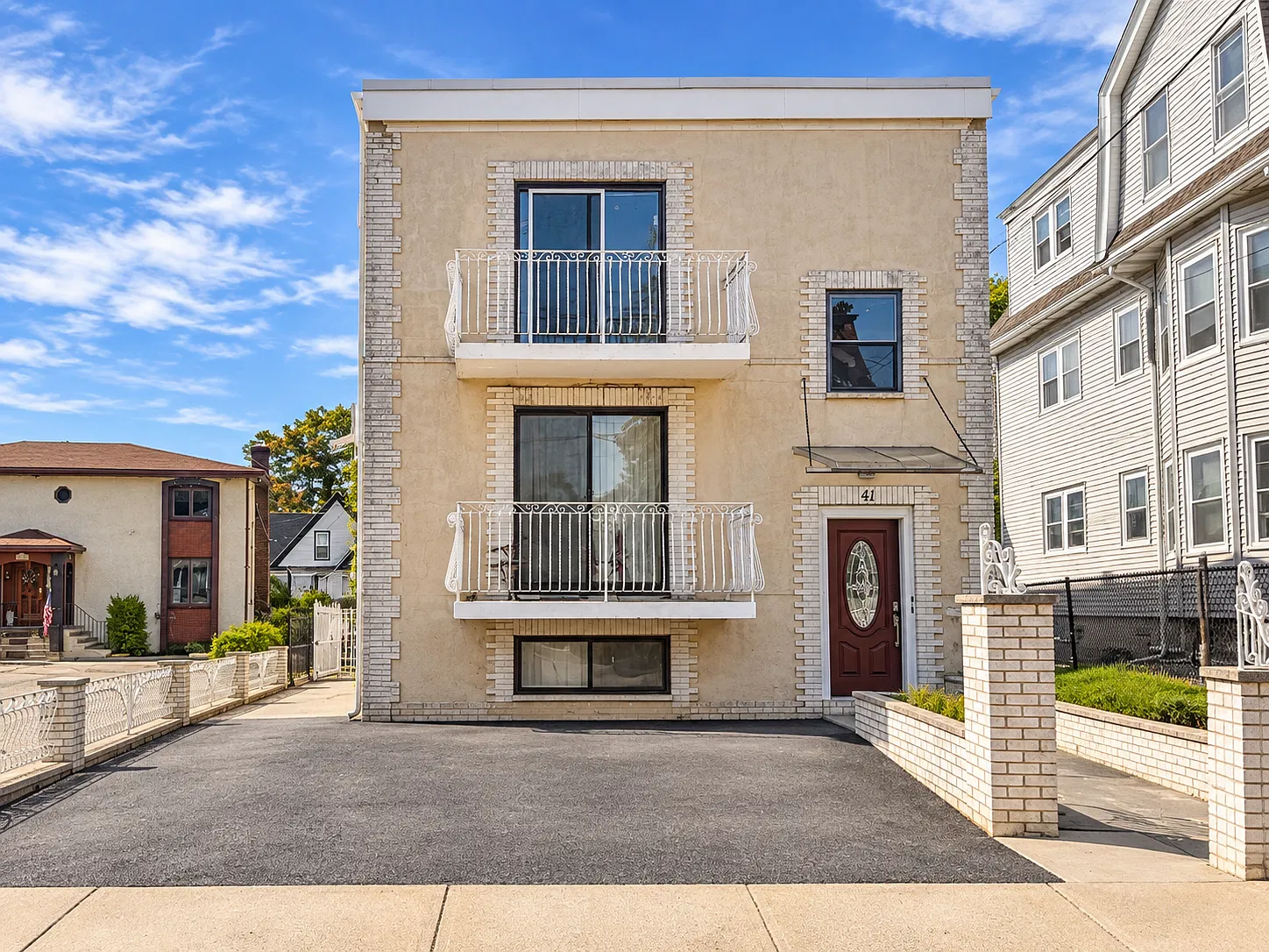 2 bed, 1200 sqft, $2,600 — Photo 2