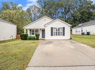 1646 Hallmark Hills Dr, Griffin, GA 30223