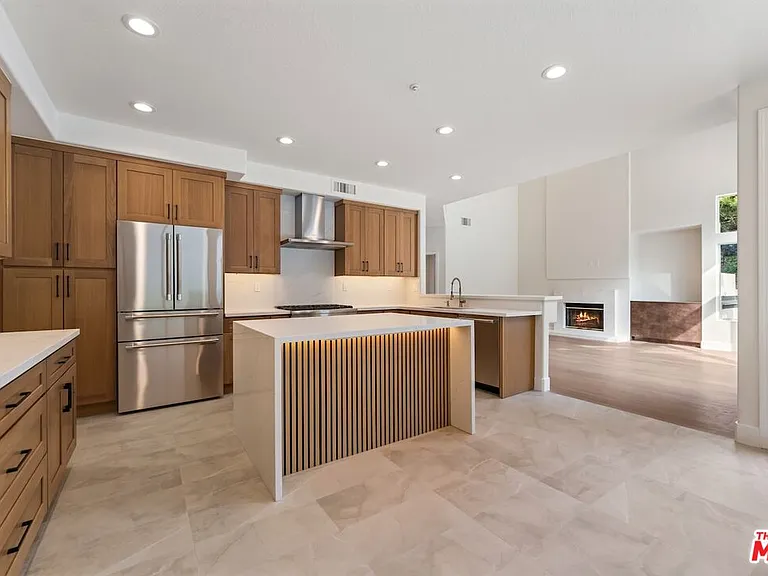18500 Saint Moritz Dr — Photo 15