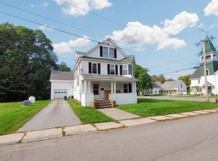29 Monadnock St, Colebrook, NH 03576