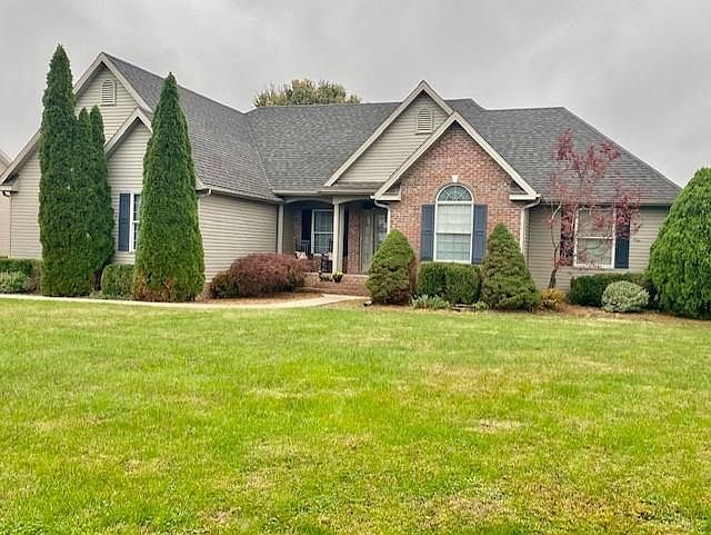 1st image of 722 Glencrest Dr