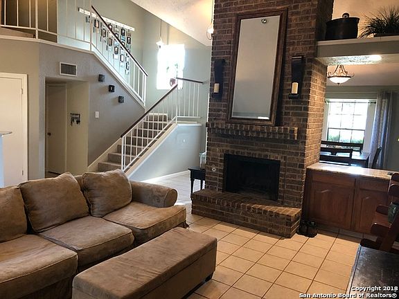 4th image of 8710 Welles Dale Dr