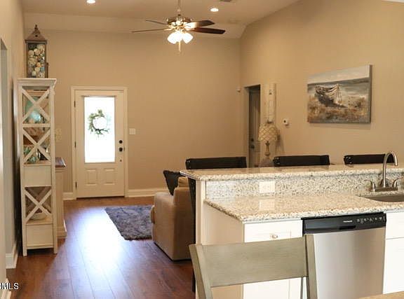 4th image of 14029 Fox Hill Dr