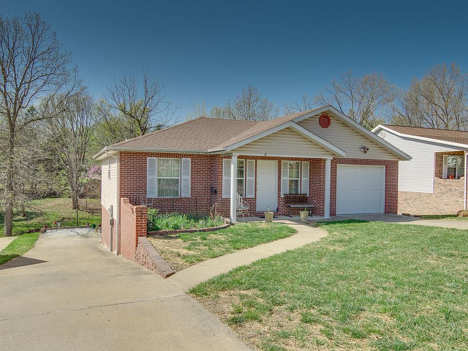 1st image of 5010 Willowby Dr
