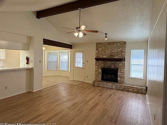 2nd image of 1408 Garnet Rd