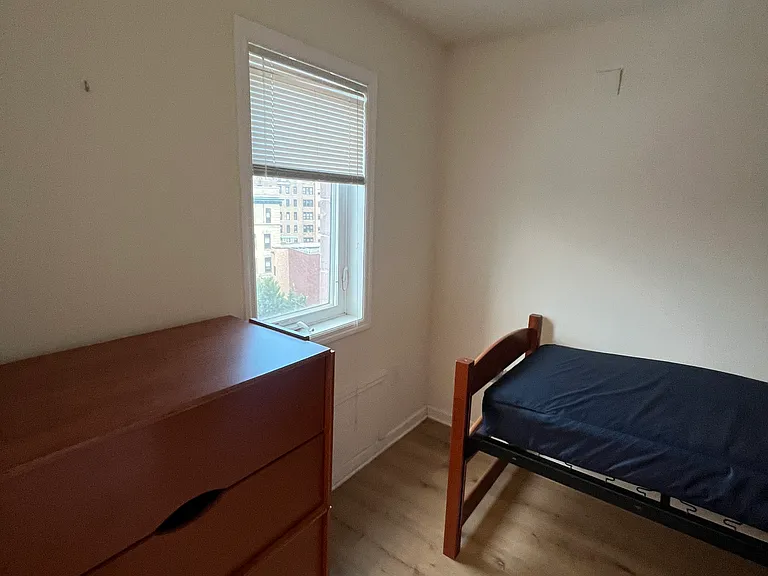 150-152 Barclay St #604 — Photo 5