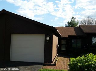 322 Stonegate Cir N, Chambersburg, PA 17201