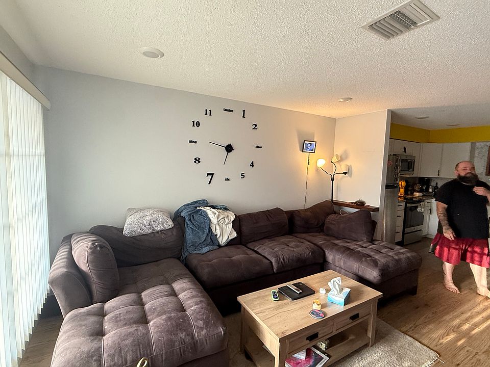 1st image of 305 San Marco Ave APT 2
