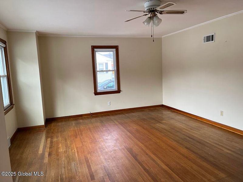 3rd image of 137 Prospect Street