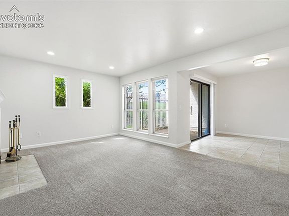 5th image of 3330 Templeton Gap Rd Unit 20