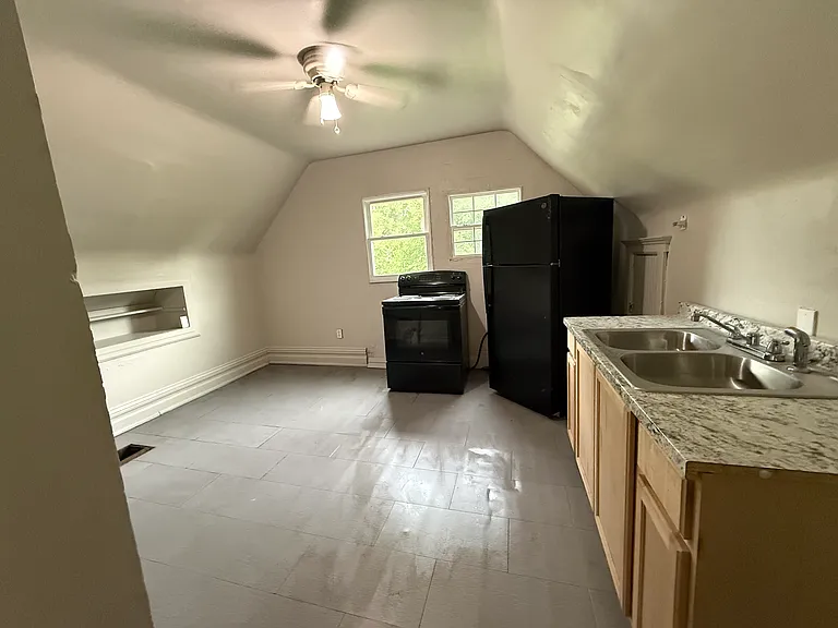 856 N Solvay St — Photo 6