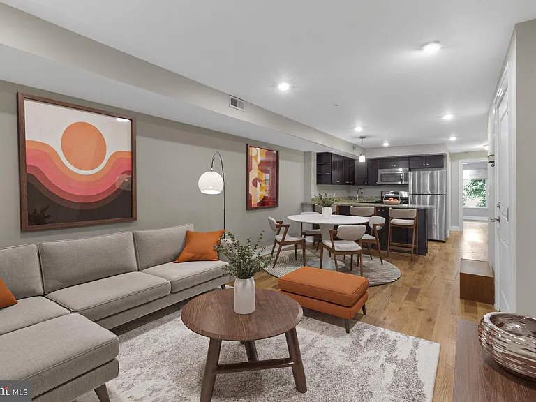 704 Alter St #D — Photo 1
