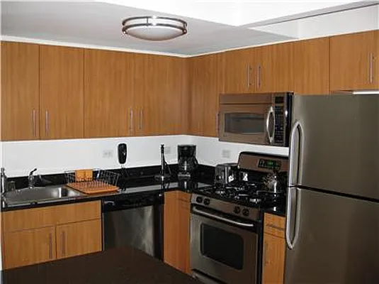 Rented by New York Residence | media 70