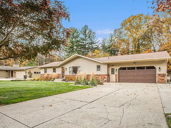 4th image of 7397 Forestview Dr