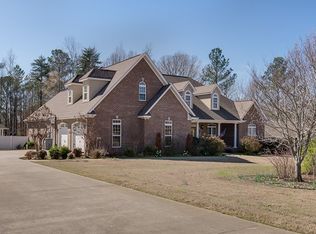 42 Whitetail Xing, Killen, AL 35645