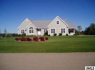 7851 Dan Patch Dr, Jackson, MI 49201