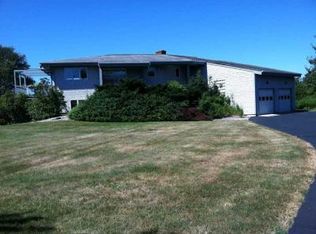 258 Blackberry Hill Dr, South Kingstown, RI 02879