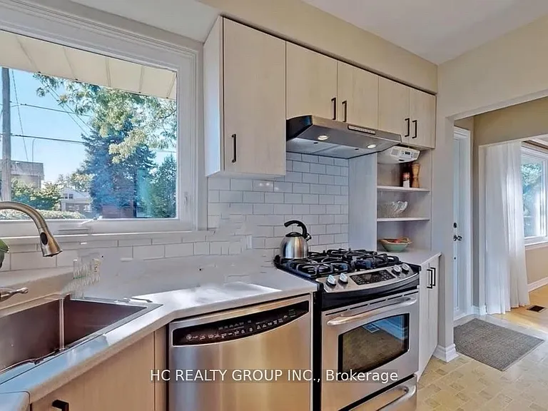 53 Treverton Dr #MAIN — Photo 2