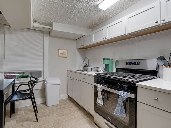 4th image of 210 E Howell Ave APT 5