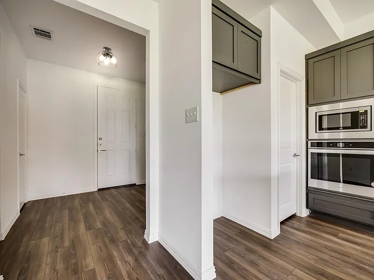 1820 Purtis Creek Dr — Photo 11