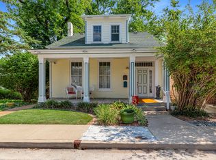 906 S 3rd St, Saint Charles, MO 63301