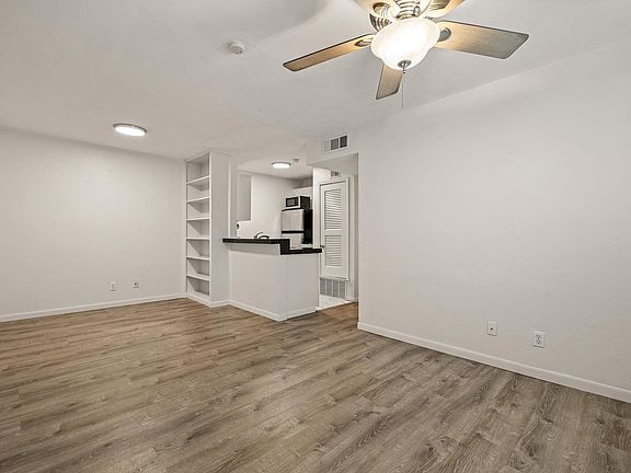 3rd image of 4306 Avenue A APT 105