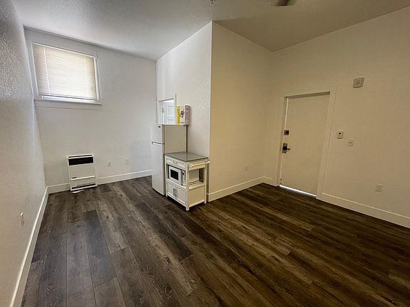3rd image of 732 E Santa Clara St #34