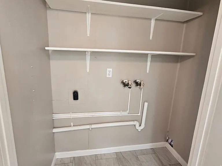 3540 Farwood Dr — Photo 16