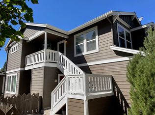 61429 Davis Lake Loop #B, Bend, OR 97702