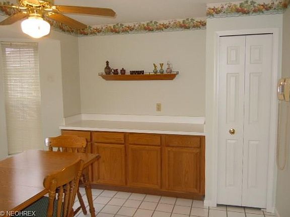 5th image of 662 Tollis Pkwy #B