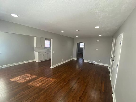2nd image of 1308 N 49th Ave #3