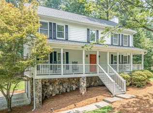 1022 Knotts Pointe Dr, Woodstock, GA 30188