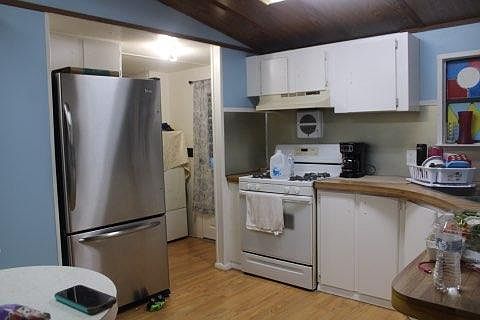 2nd image of 3415 S Palm Ave