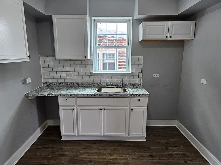 726 Wilson St — Photo 8