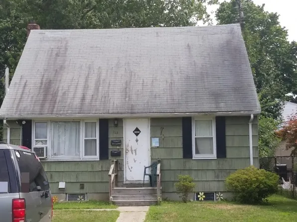 765 Jackson Ave, Lindenhurst, NY 11757