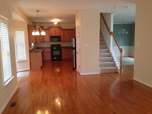 5th image of 9900 Woodman Trace Ct