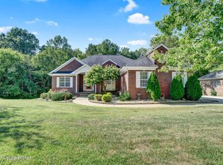 331 Early Wyne Dr, Taylorsville, KY 40071