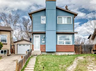 365 S Whitlock Way NE, Calgary, AB T1Y 5C9
