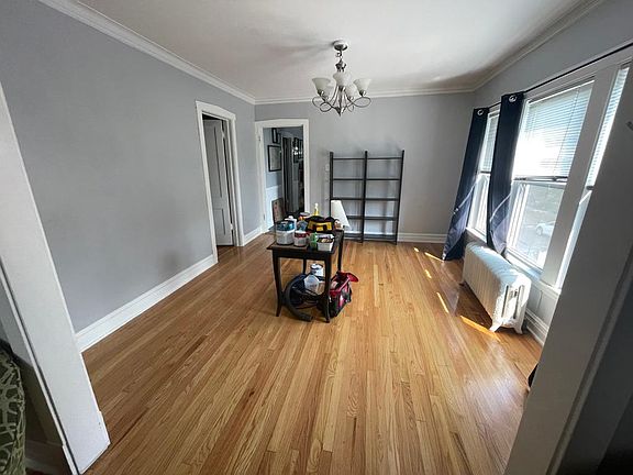 5th image of 3501 N Whipple St #2