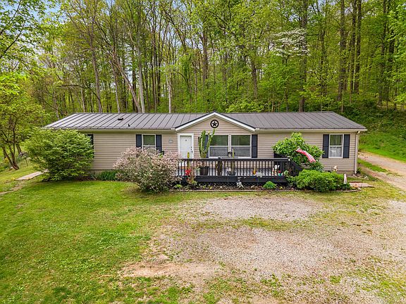 3rd image of 10541 Clearport Rd SW