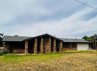 1301 N Adams St, Weatherford, OK 73096