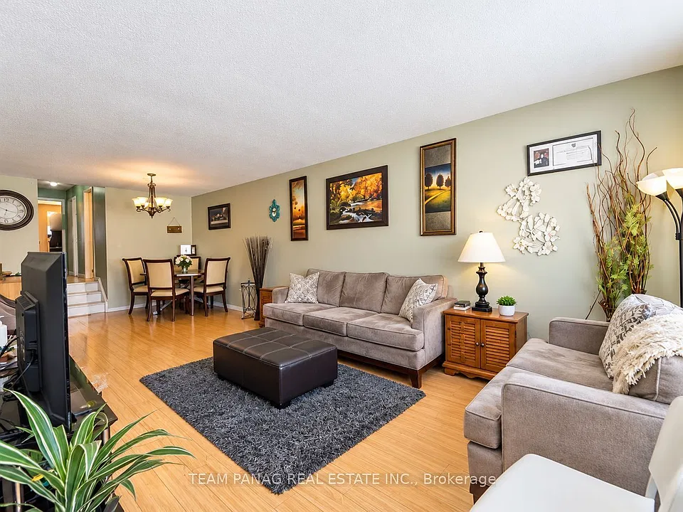 63 Archdekin Dr