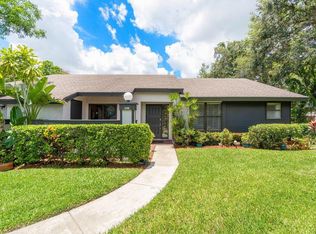 348 Quincy Ct, Royal Palm Beach, FL 33411