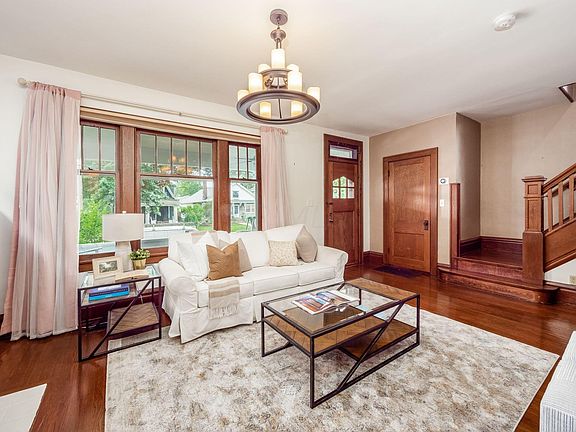 5th image of 1812 W 1st Ave