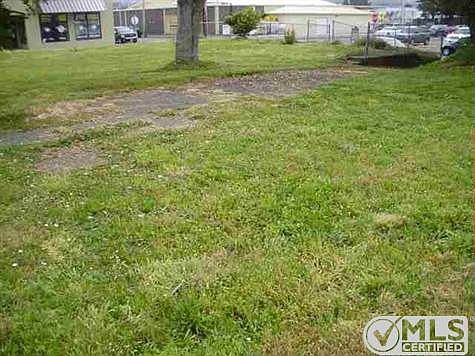 1st image of 1080 4th St