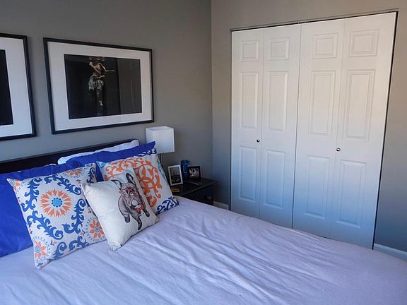 2nd image of 4512 N Ashland Ave APT 3W