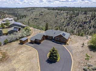 17197 Mountain View Rd, Sisters, OR 97759