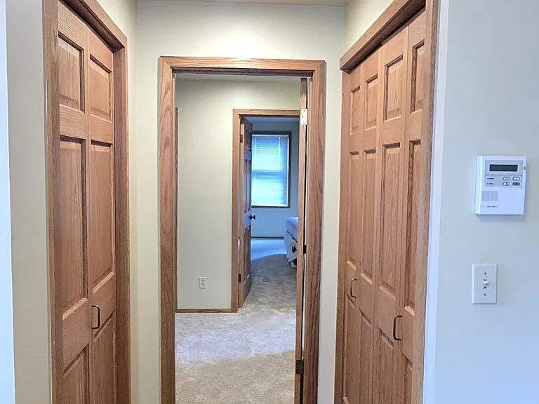 3033 W Viewmont Way W — Photo 5