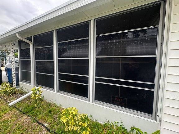 5th image of 168 Poinciana Dr