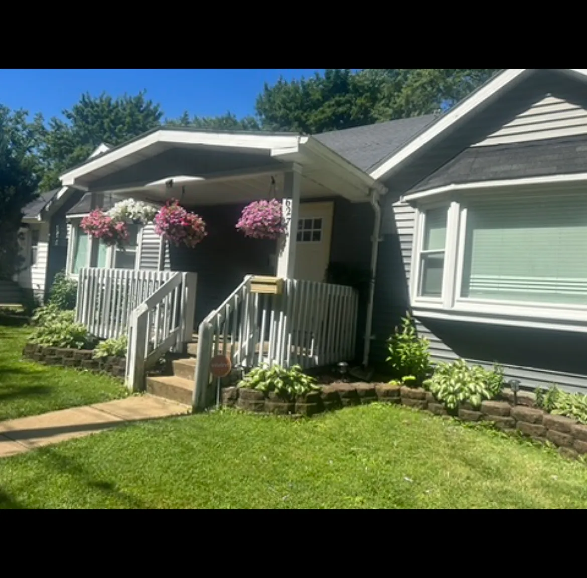 627 Dayton Ave — Photo 1